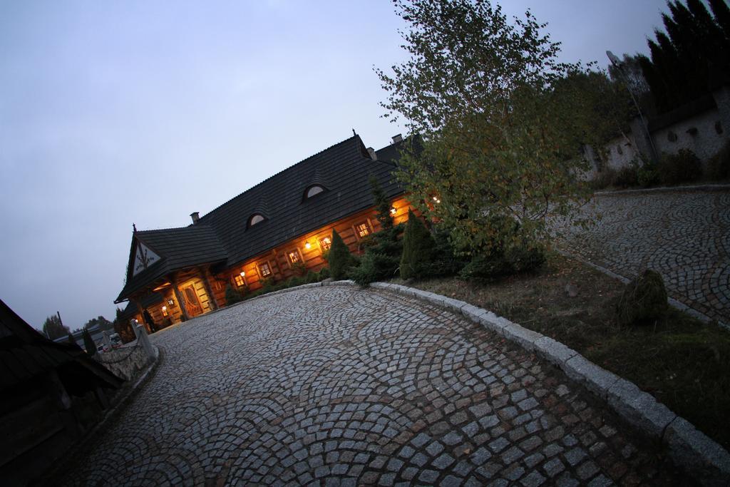 Hotel Zornica Poczesna Εξωτερικό φωτογραφία